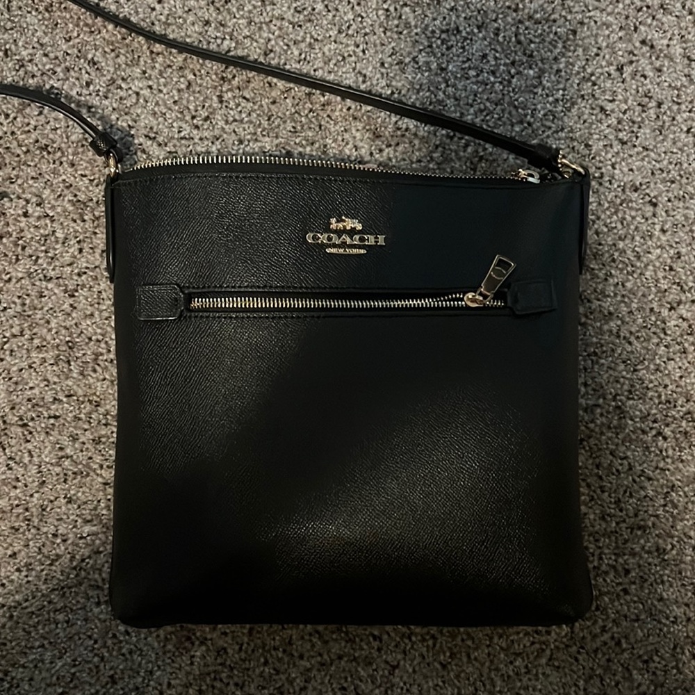 Authentic coach purse shoulder or crossbody bag